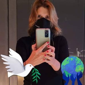 Meet your Posher, Laleh